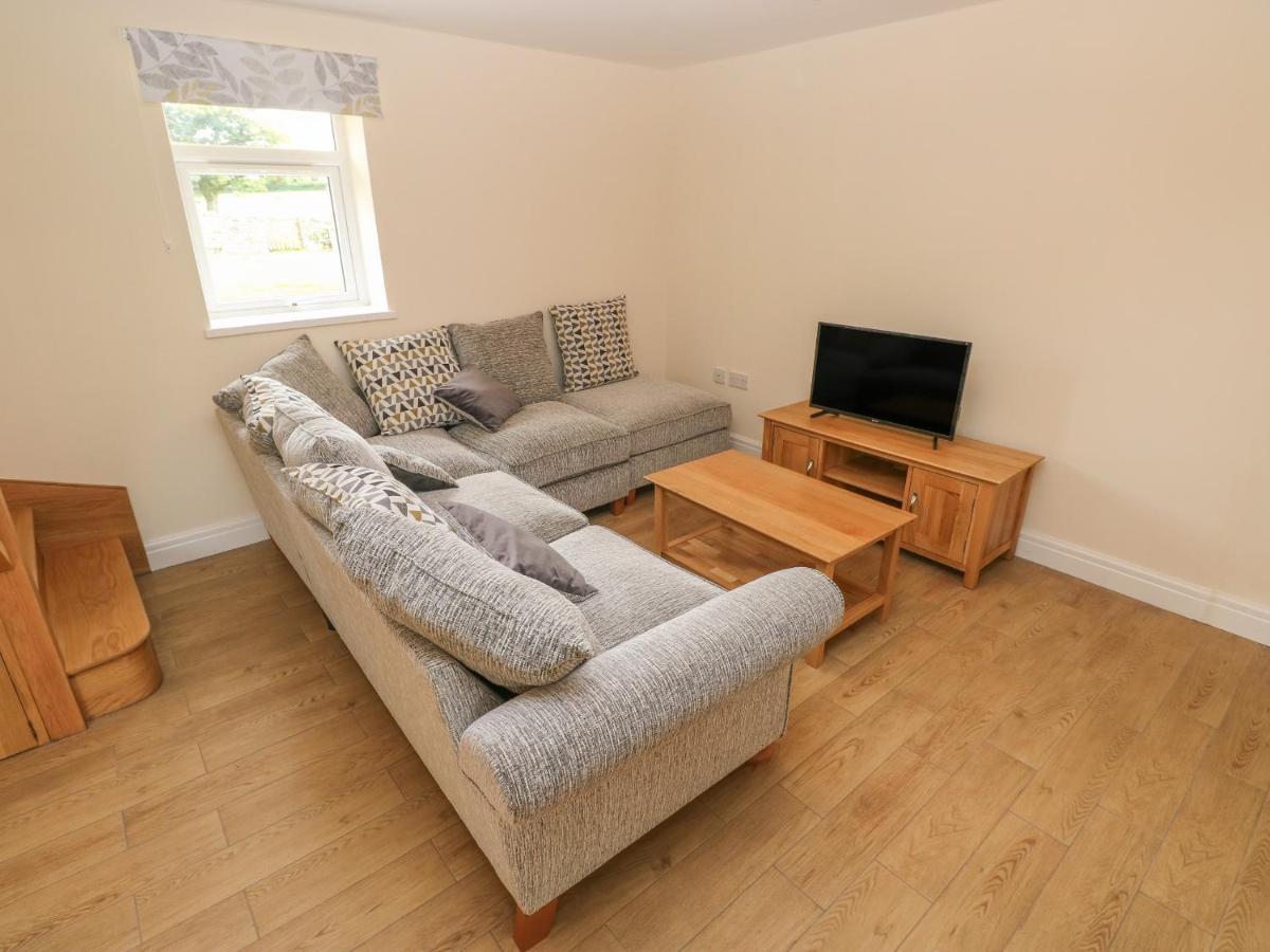 Woodpecker Barn Villa Pontyclun Luaran gambar