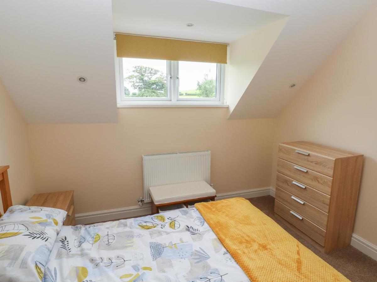 Woodpecker Barn Villa Pontyclun Luaran gambar