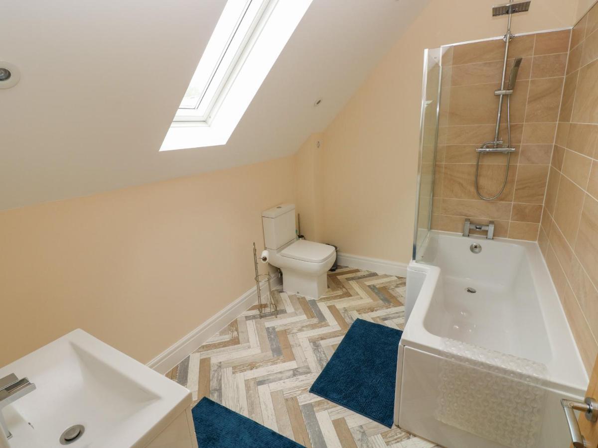 Woodpecker Barn Villa Pontyclun Luaran gambar